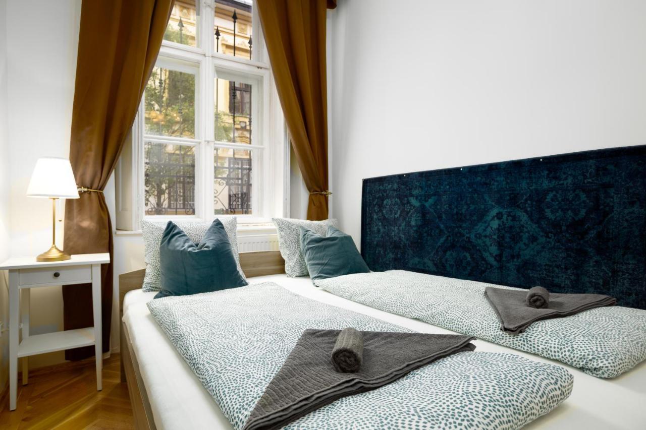 Emerald With Free Parking * Budapest